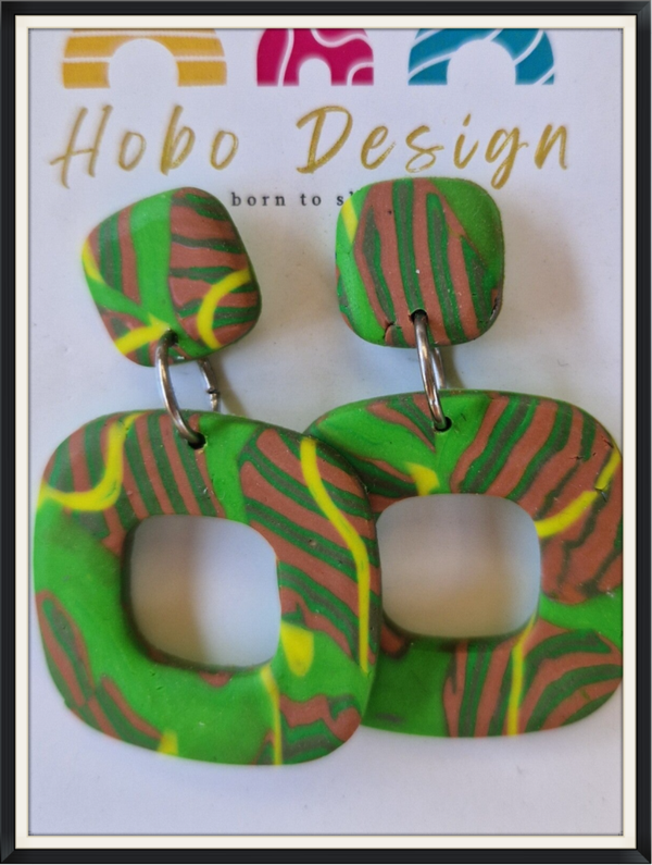 Oorhangers in groen geel dessin 4 modellen