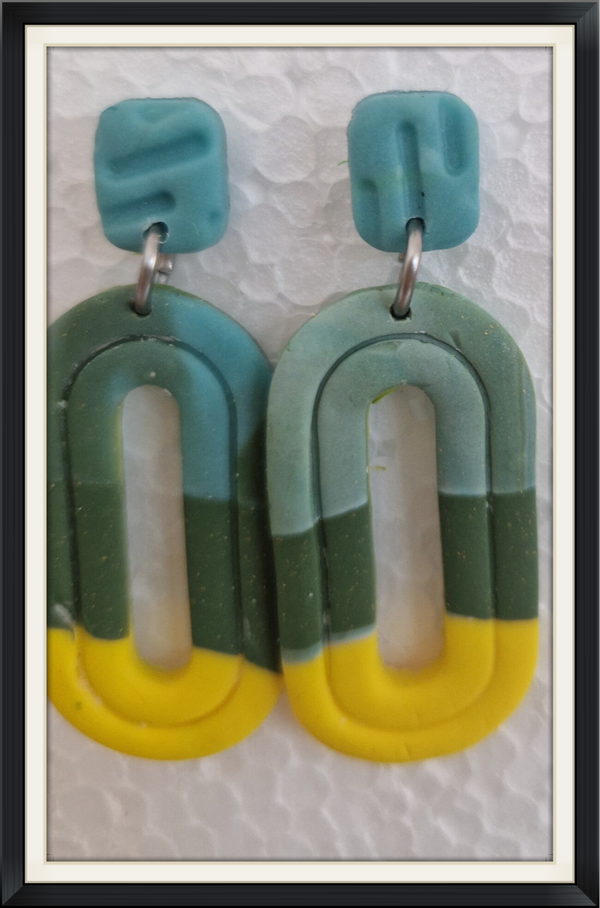 Oorbellen in ocean look.