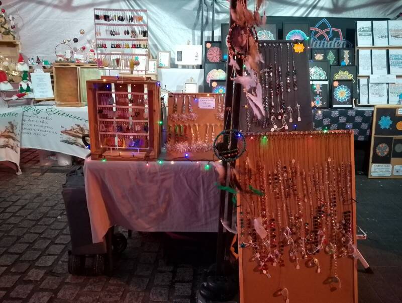 winterval-25-middle-table-2-standard.jpg