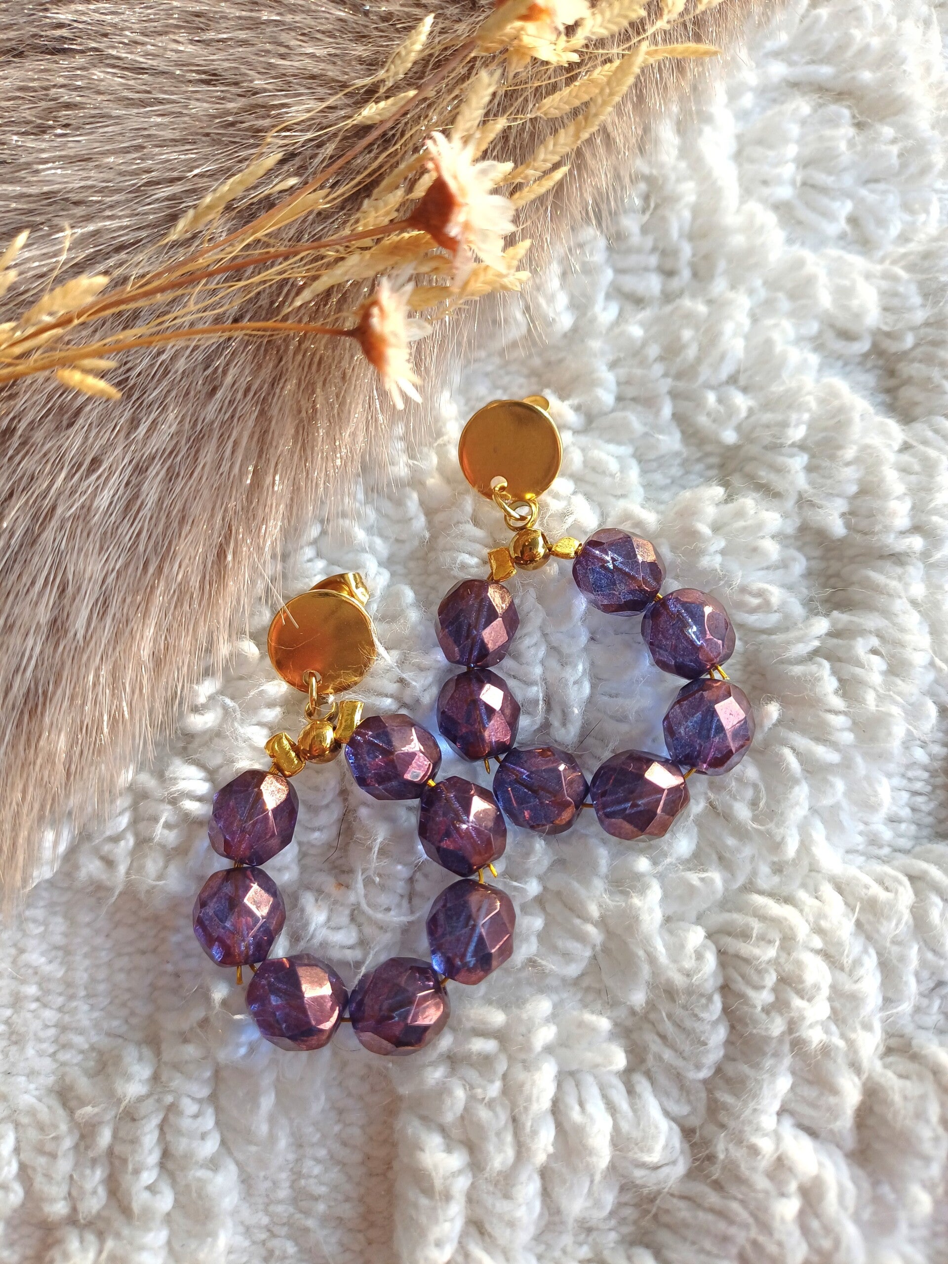 Oorbellen "stralend" aubergine