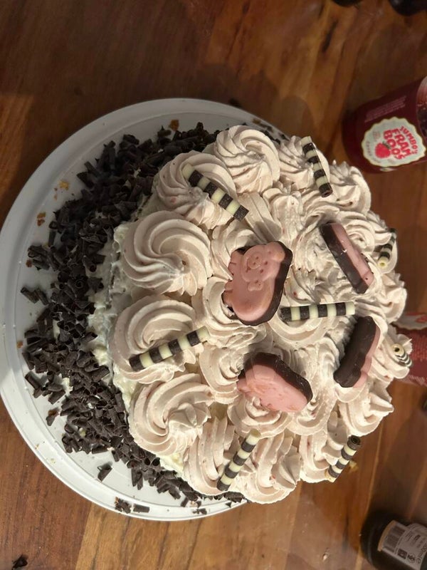 Slagroomtaart 12 personen tot 18 personen
