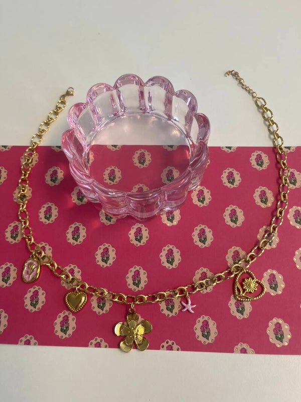 Flowery bedelketting