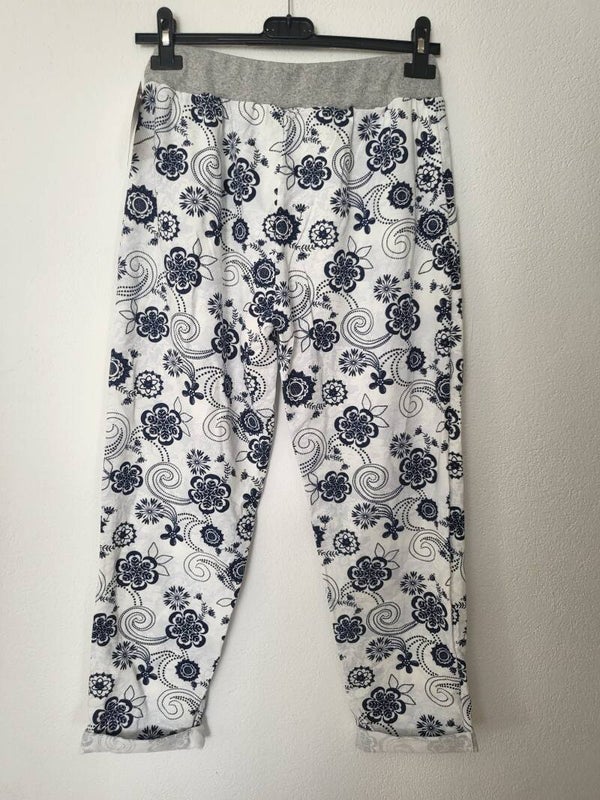 Hose Blumenmuster weiss/blau, Gr.36 - 42 - 1x verfügbar