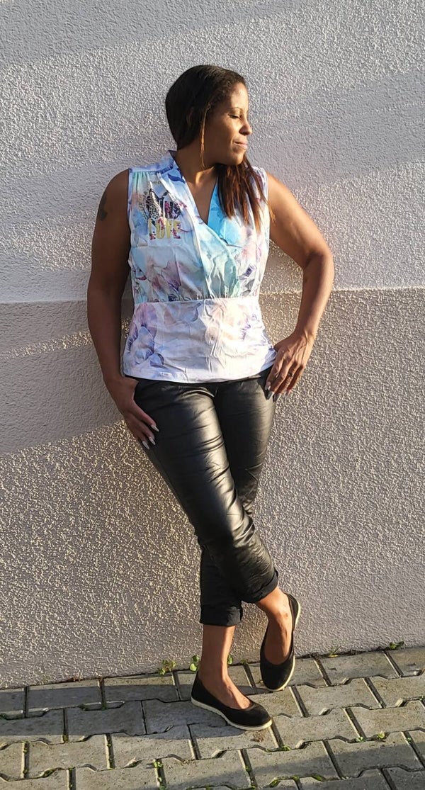 Missy Shirt Blumentraum, Gr. S, M, L & XL - je 1x verfügbar in dieser Grösse