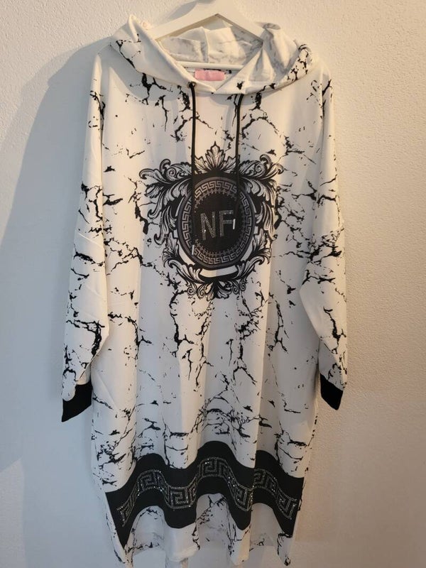 Longpullover weiss/schwarz mit Strasssteinen, Gr. 38 - 52, 1x verfügbar