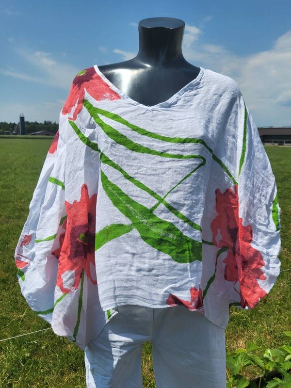 Shirt breit weiss floral, Gr. 38 - 42/44