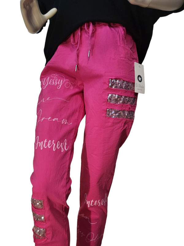 Hose pink mit Schriftzug, Gr. 36/38 - 40/42, 1x verfügbar
