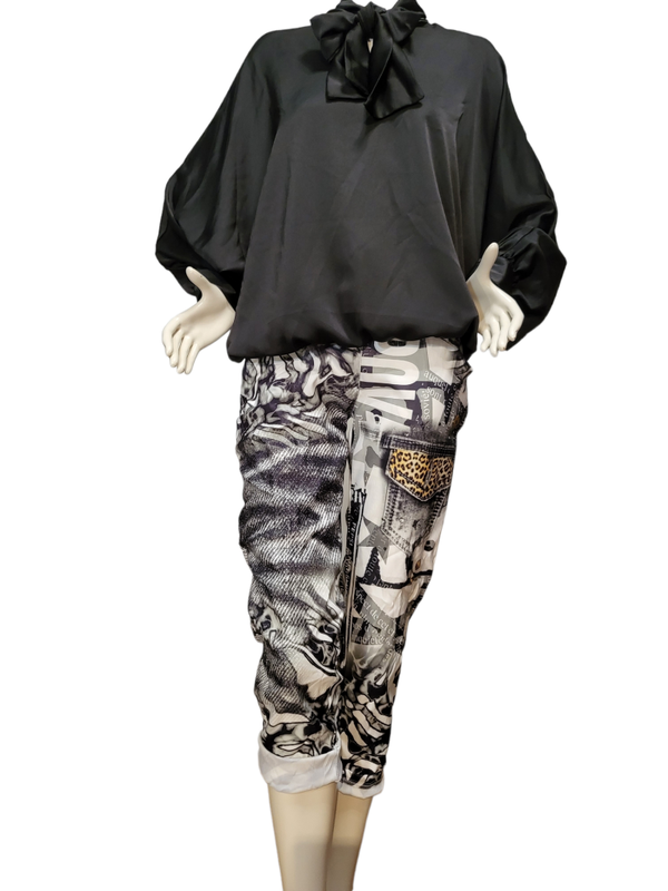 Hose schwarz/weiss/grau mit Taschenmotiv, Gr. 38 - 42 - 2x verfügbar