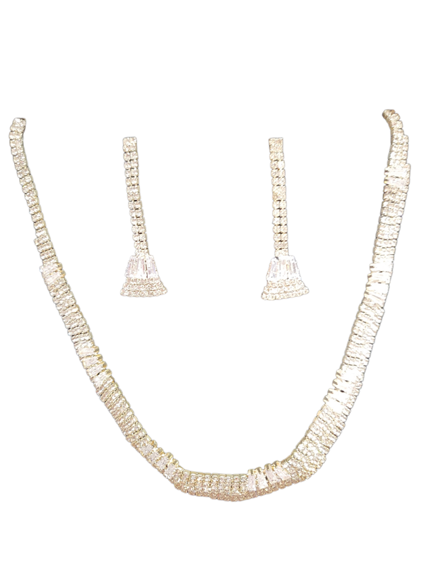 Schmuck-Set, Kette mit Ohrstecker silbrig - 1x verfügbar