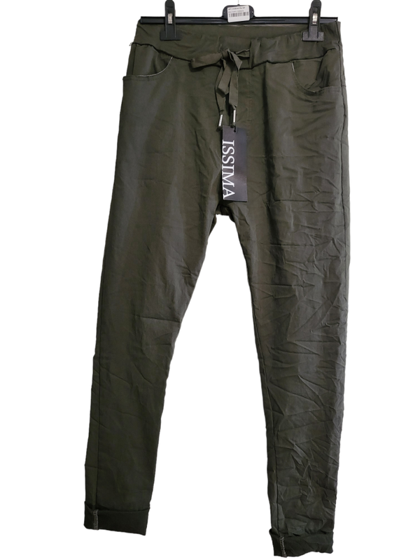 ISSIMA Stretchhose militär grün, Gr. 38 - 42, 1x verfügbar