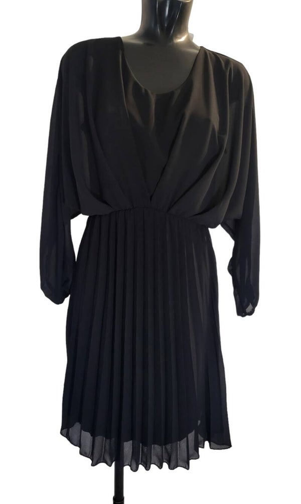 Kleid schwarz, Gr. 36/38 - 40, 1x verfügbar