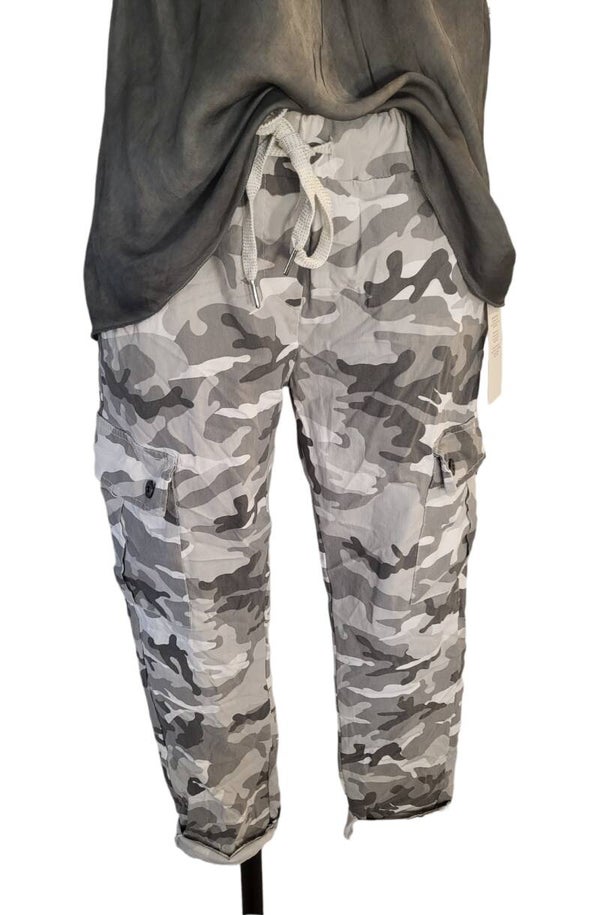 Stretchhose camouflage grau, Gr. 38 - 44, 1x verfügbar
