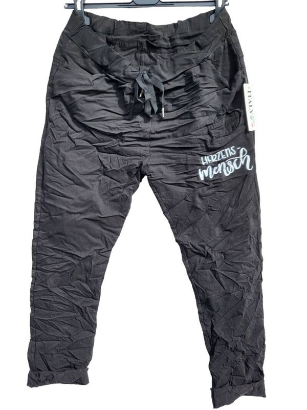 Stretchhose schwarz "Herzensmensch", Gr. 44 - 48, 1x verfügbar