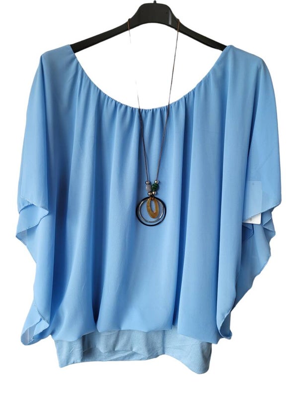 Fledermaus-Shirt hellblau mit Kette, Gr. 38 - 46, 1x verfügbar
