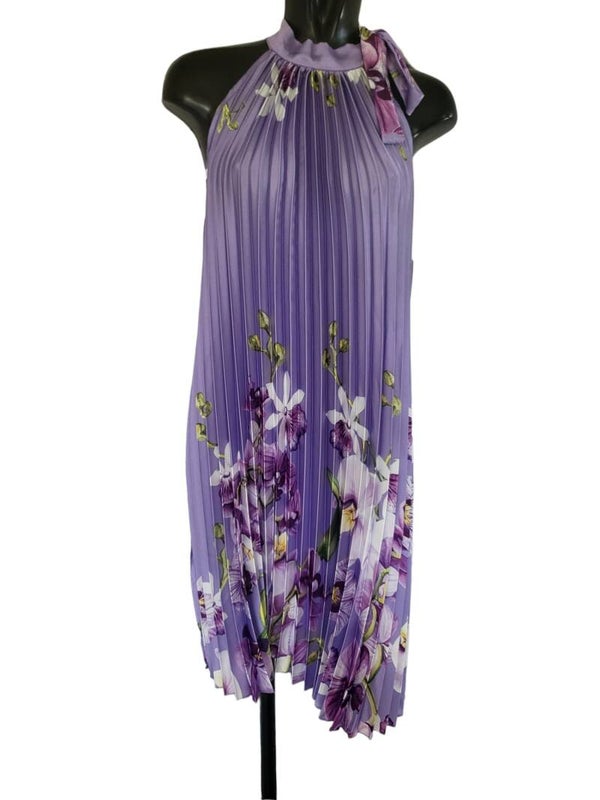 Plisseekleid lila mit Blumen, Gr. 36 - 40, 1x verfügbar