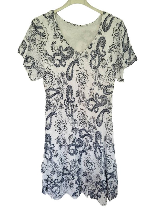 Kleid weiss mit Schnörkeln, Gr. 36 - 40/42, 2x verfügbar