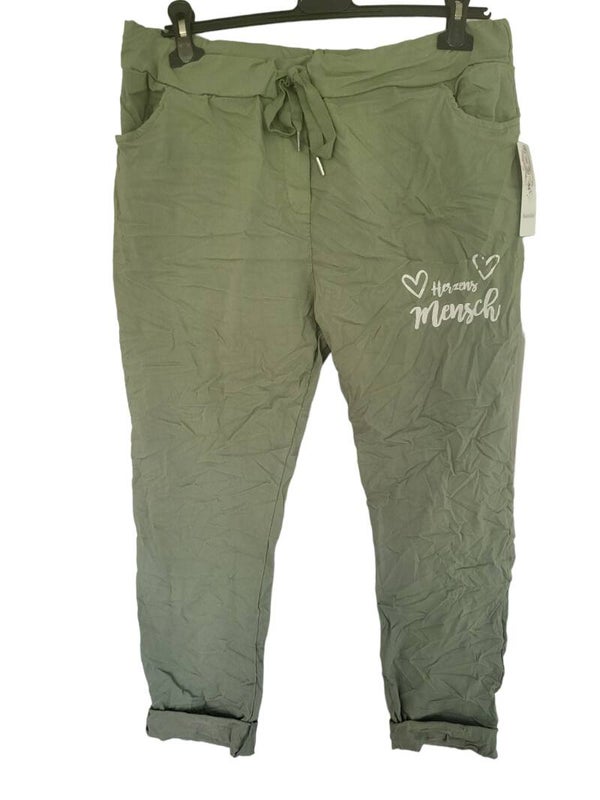 Stretchhose khaki "Herzensmensch", Gr. 44 - 46, 1x verfügbar