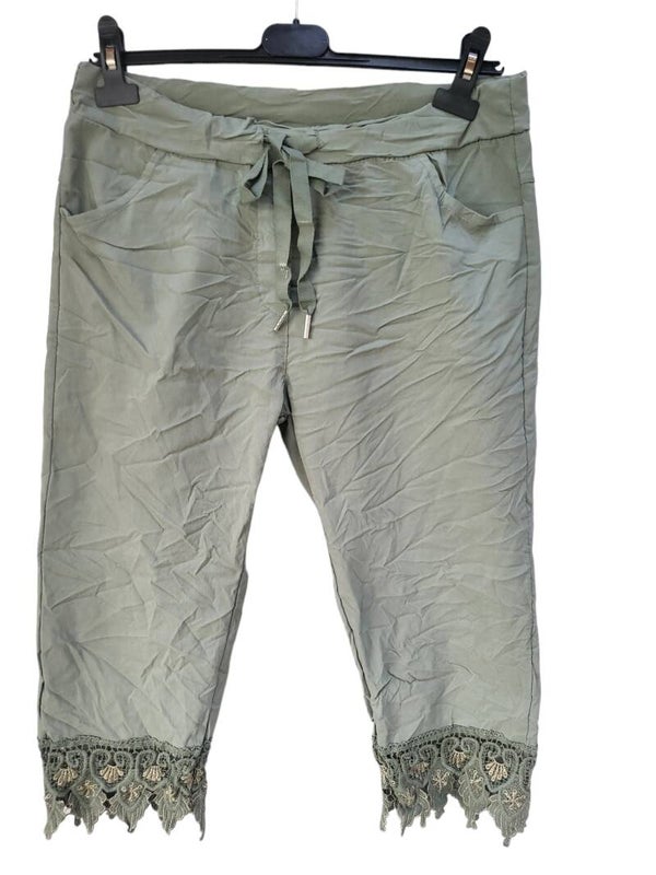 3/4 Hose khaki mit Bordüre, Gr. 38 - 42, 2x verfügbar