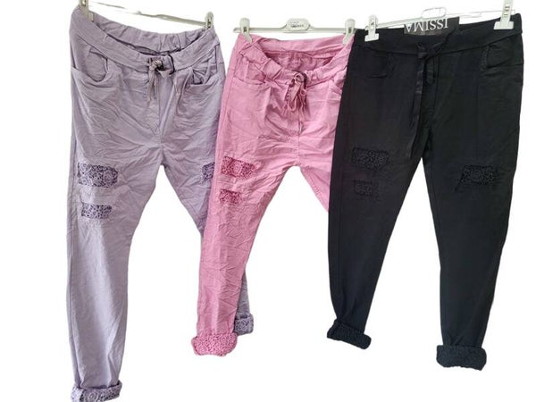 ISSIMA Stretchhose schwarz mit Stickerei, Gr. 38 - 42, 1x verfügbar