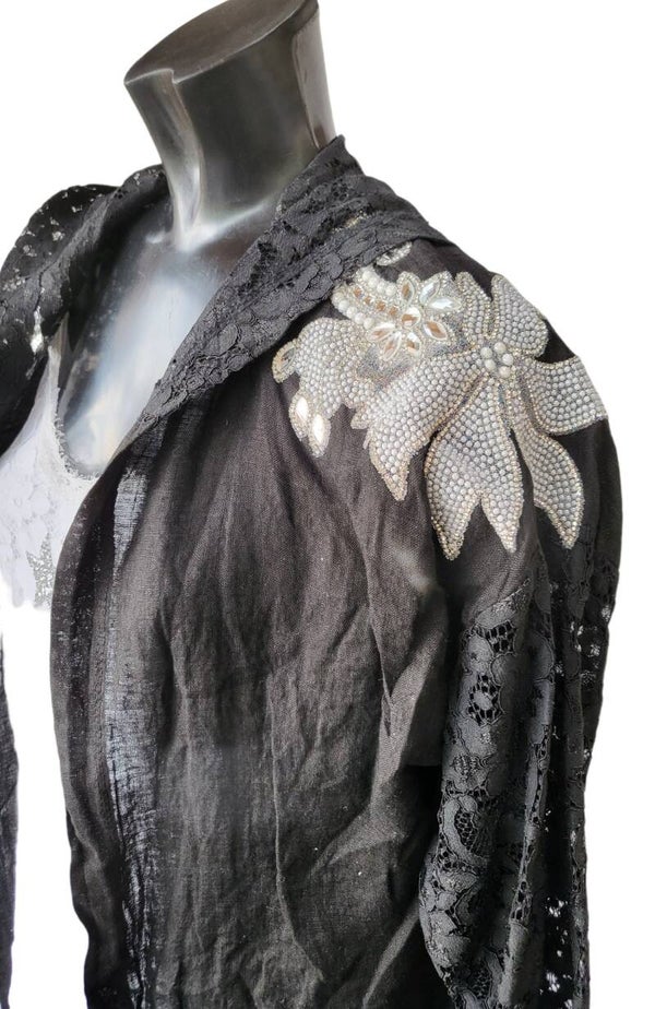 "Eyecatcher" schwarz mit Kapuze, Gr. 38 - 42, 1x verfügbar