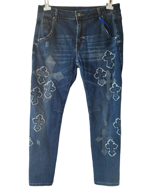 Jeans mit "Kreuz", Gr. XL (44/46) - 1x verfügbar