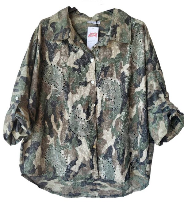 Bluse camouflage khaki, Gr. 40 - 44, 1x verfügbar