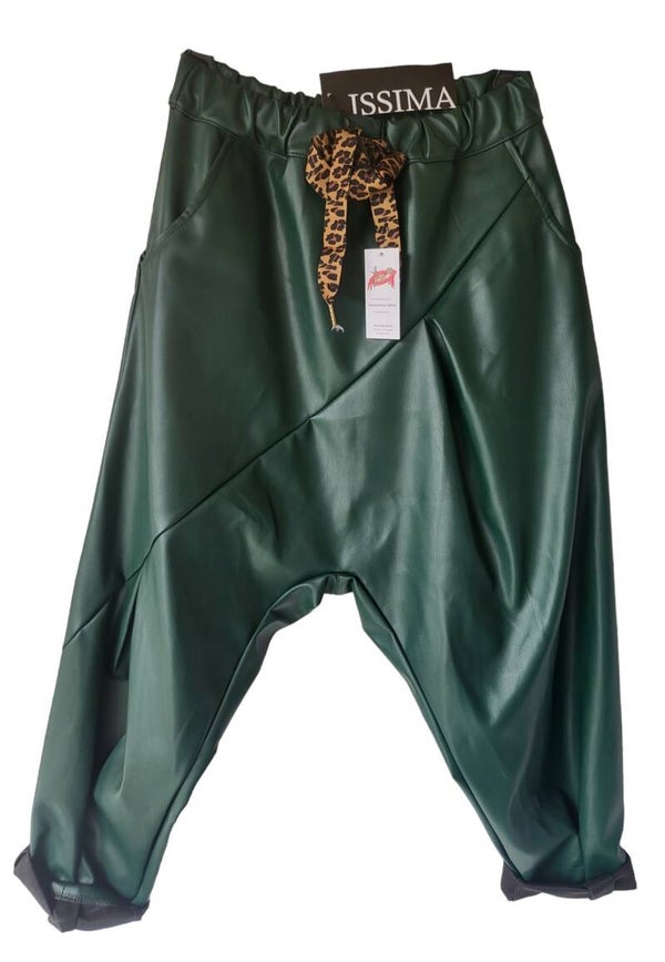 Kunstleder - baggypants tannengrün, Gr. 40 - 42/44, 1x verfügbar