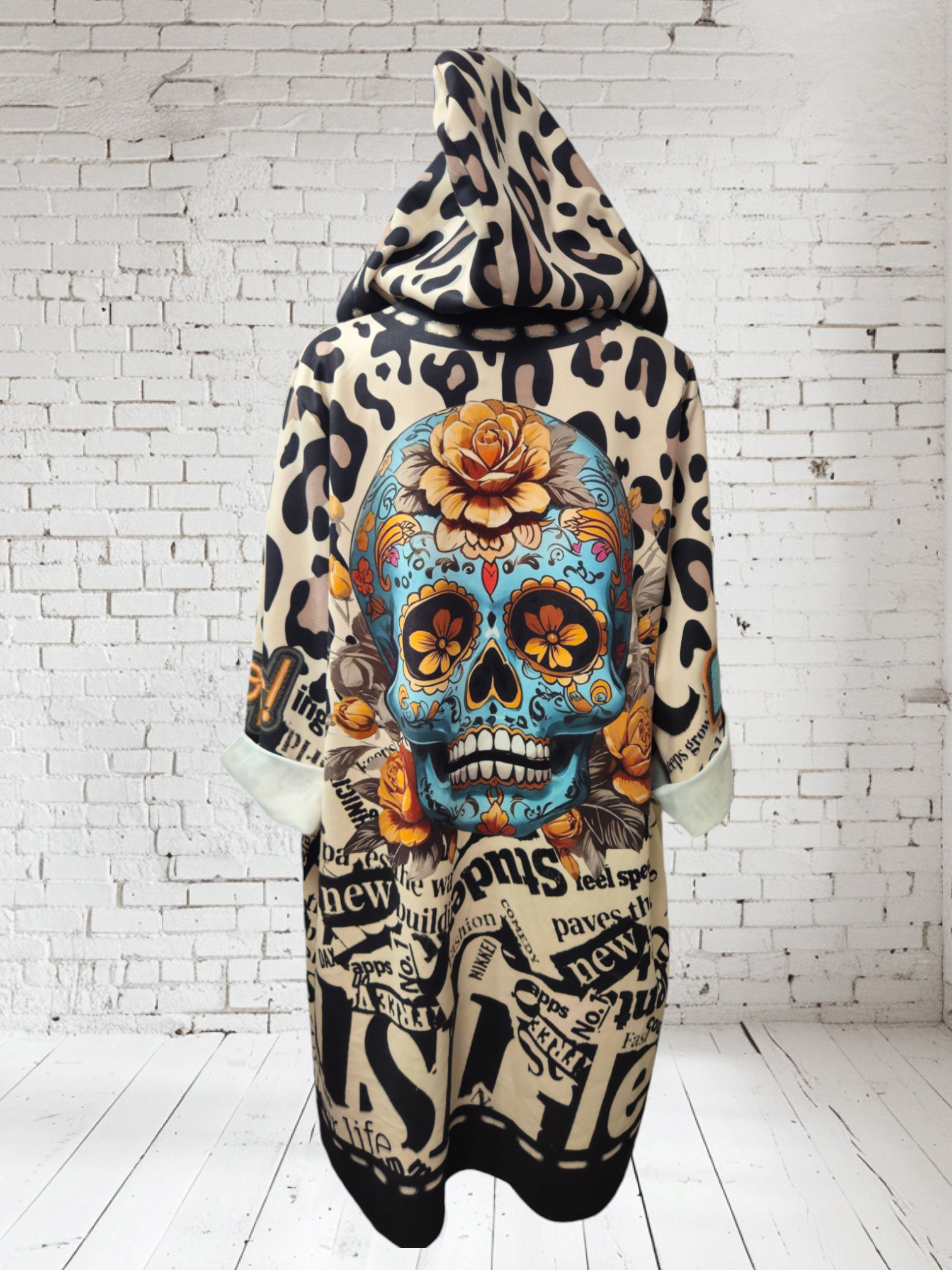 Longblazer mit Kapuze "Skull",  Onesize bis Grösse 46, Verlours