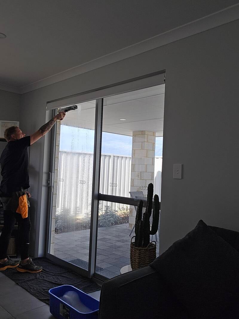 Traditional Interior Window Cleaning