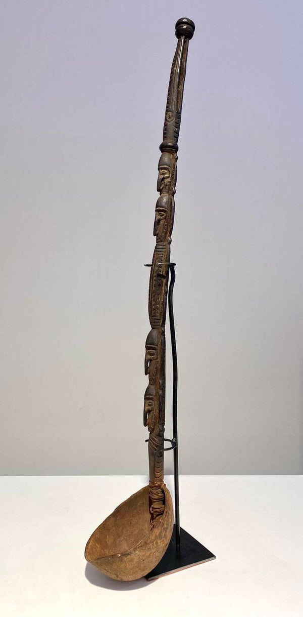 Antique spoon Lower Sepik Papua New Guinea Murik Lakes Ramu Oceanic art Ramu