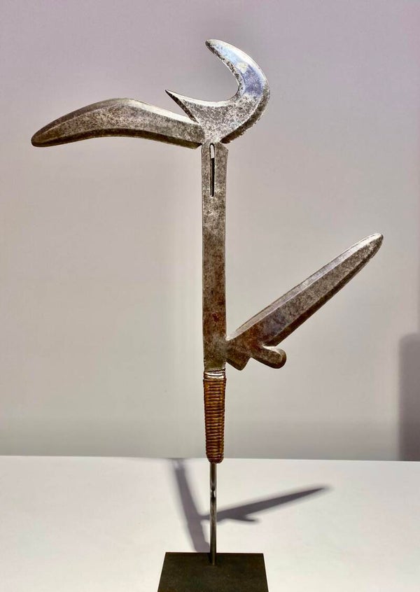 Old And Exceptional Kipinga Throwing Knife from the Nsakara Bandia Zande Avungara Congo Tribe -1880