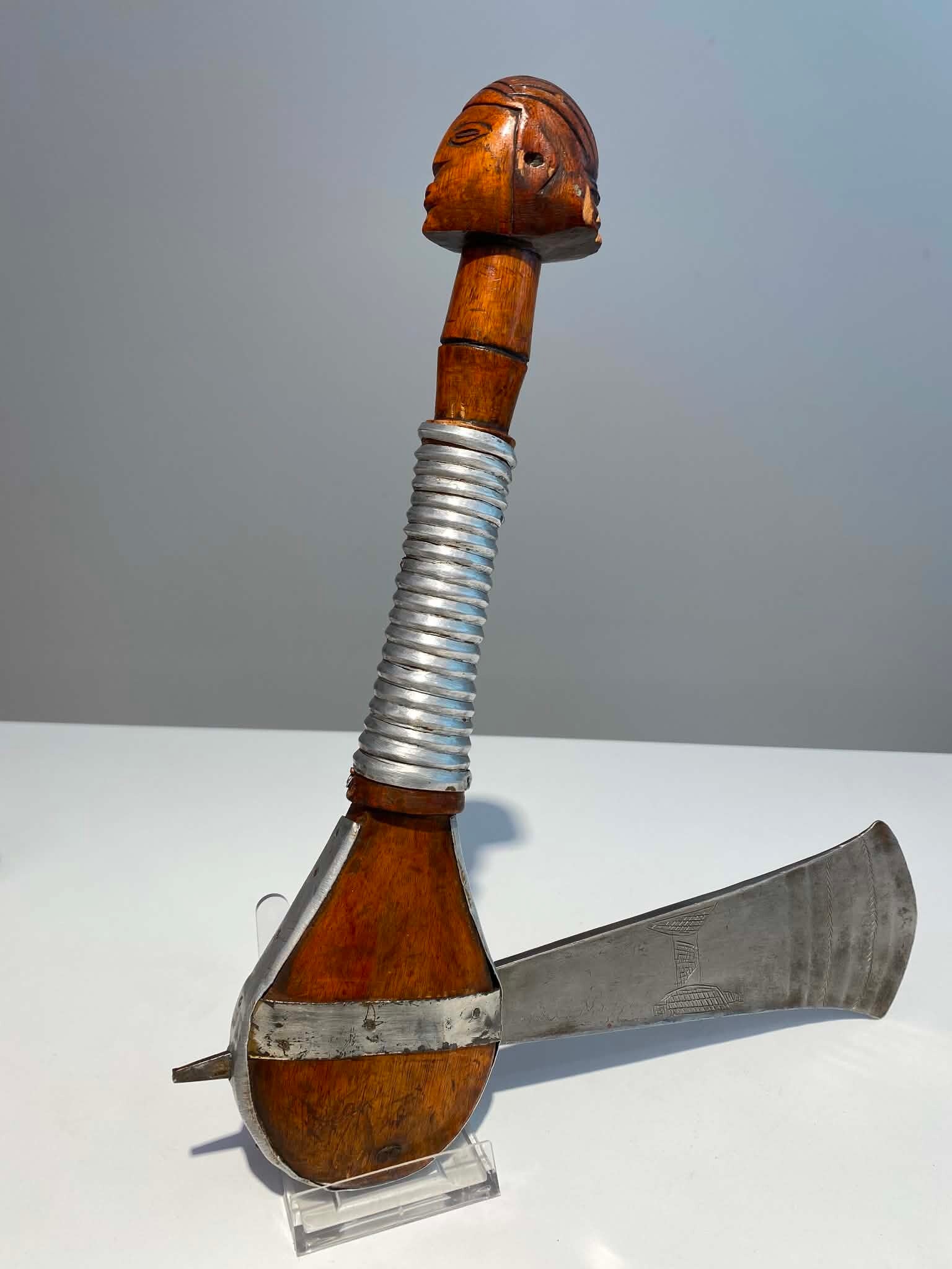 Antique And Exceptional Luba Shankadi Axe, Congo - Museum Quality, Circa 1900/1920