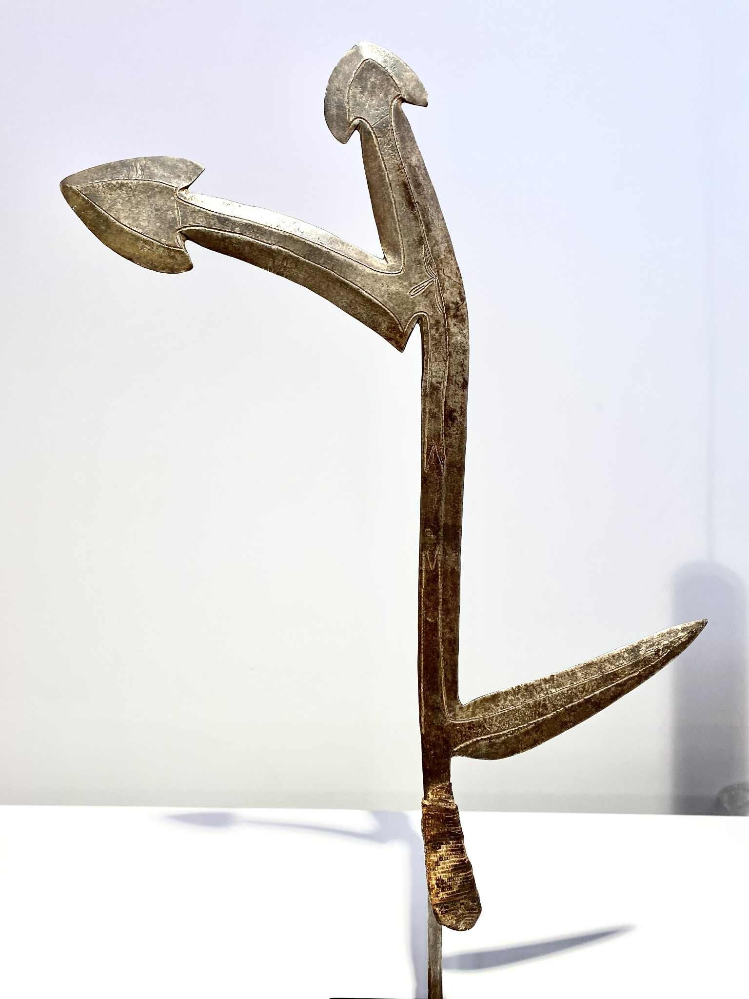 Throwing Knife Of The Banda Yakpa People Mbugbu Central Africa Congo Kipinga