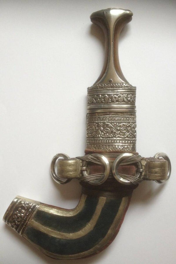19th century antique OMAN Royal KHANJAR KOUMMIYA KOUMMYA JAMBIYA horn silver
