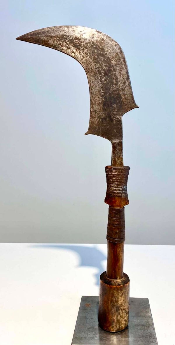 Antique and Exceptional  trumbash dagger from the Mangbetu - DR Congo 19th century