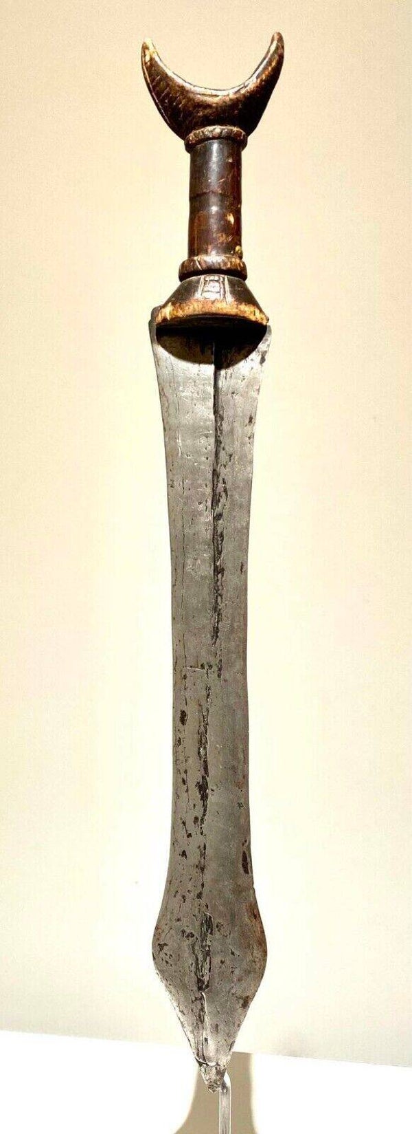 ANTIQUE 19th century MBUUN PENDE short sword AFRICAN Congo couteau Africain