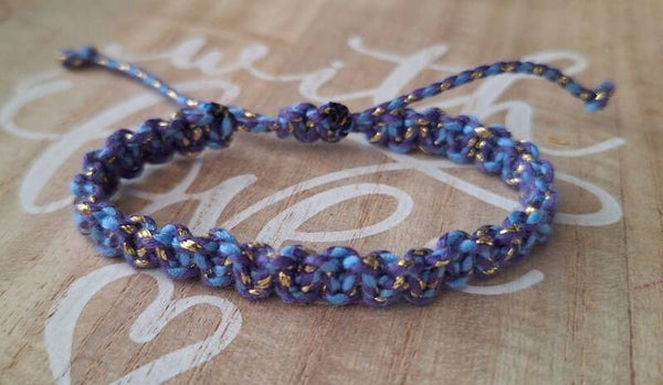 Makramee Armband blau gold