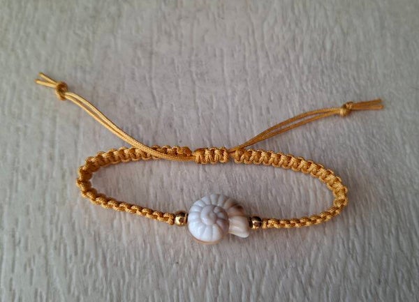 Armband Schnecke sandfarben