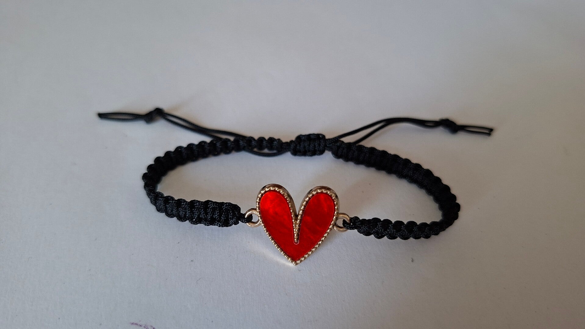 Armband Herz schwarz rot