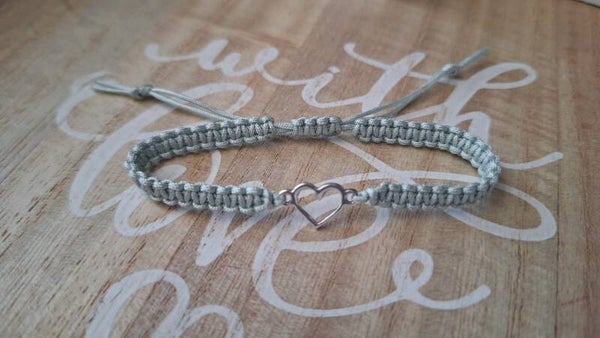 Makramee Armband grau, Herz silber