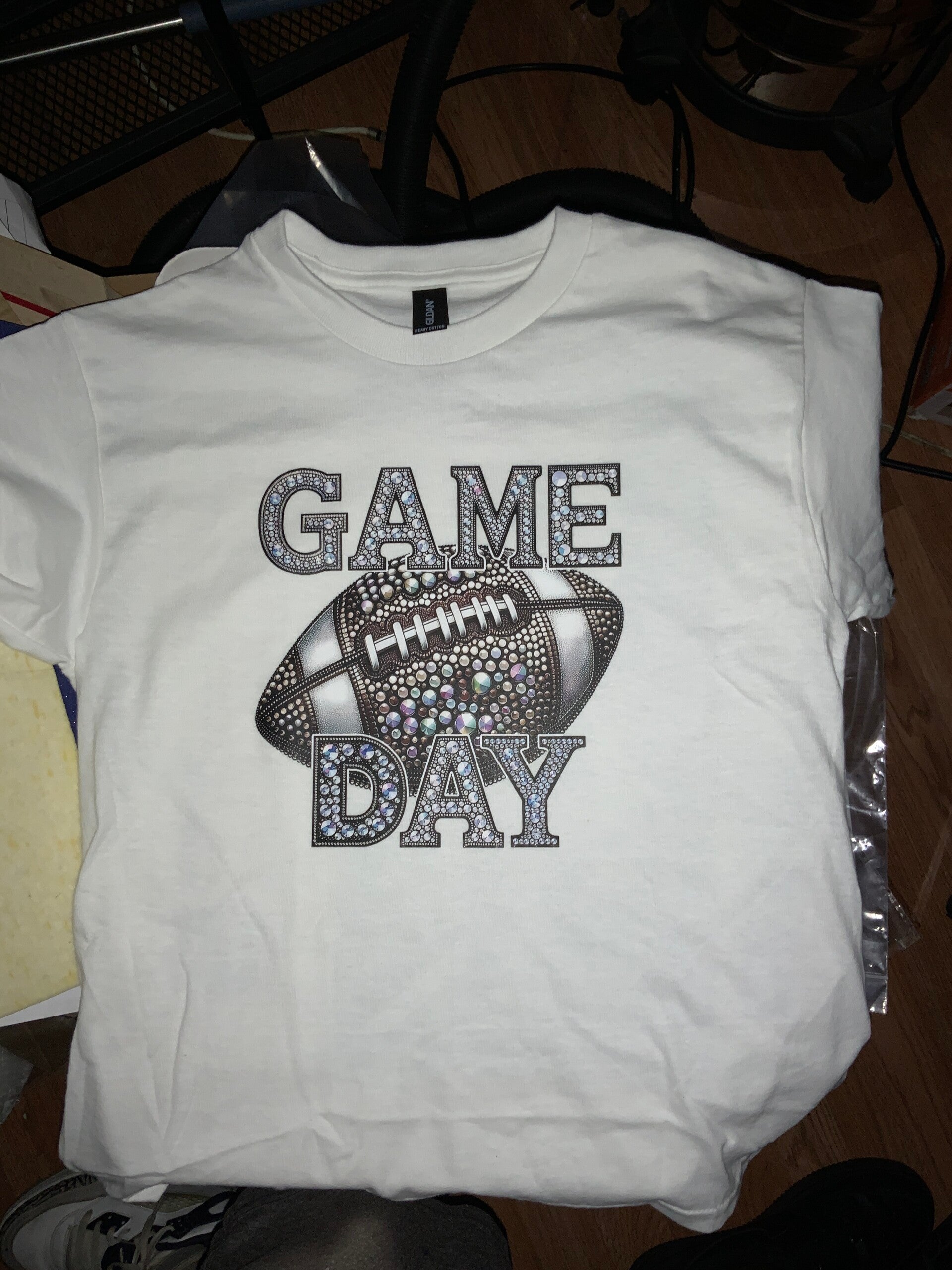 GAME DAY T-Shirt White Large/ Gildan
