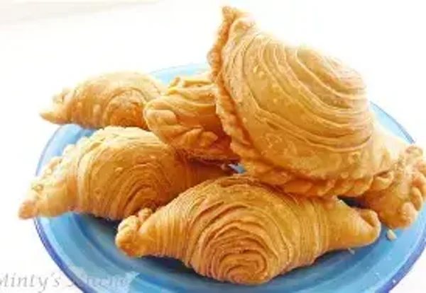 Curry Puffs (6pcs)