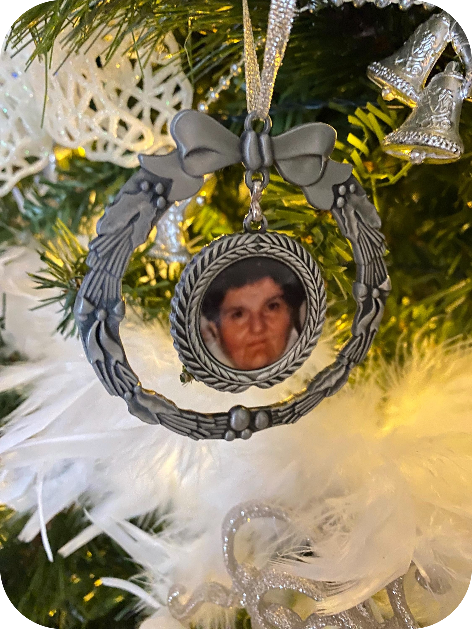 Memorial photo tree ornament
