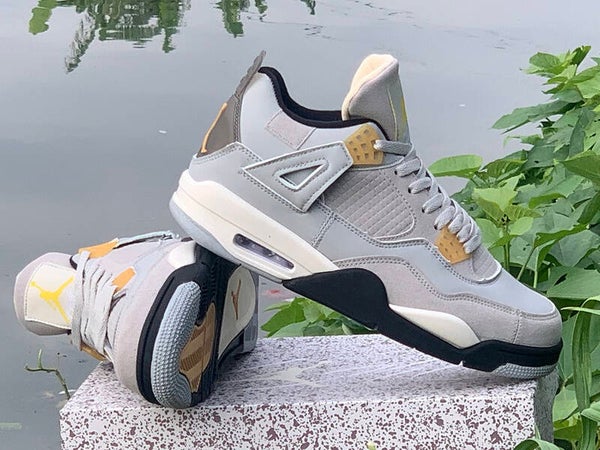 Air Jordan 4