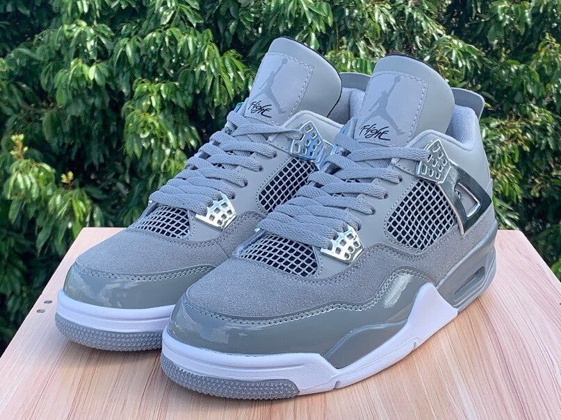 Air Jordan 4