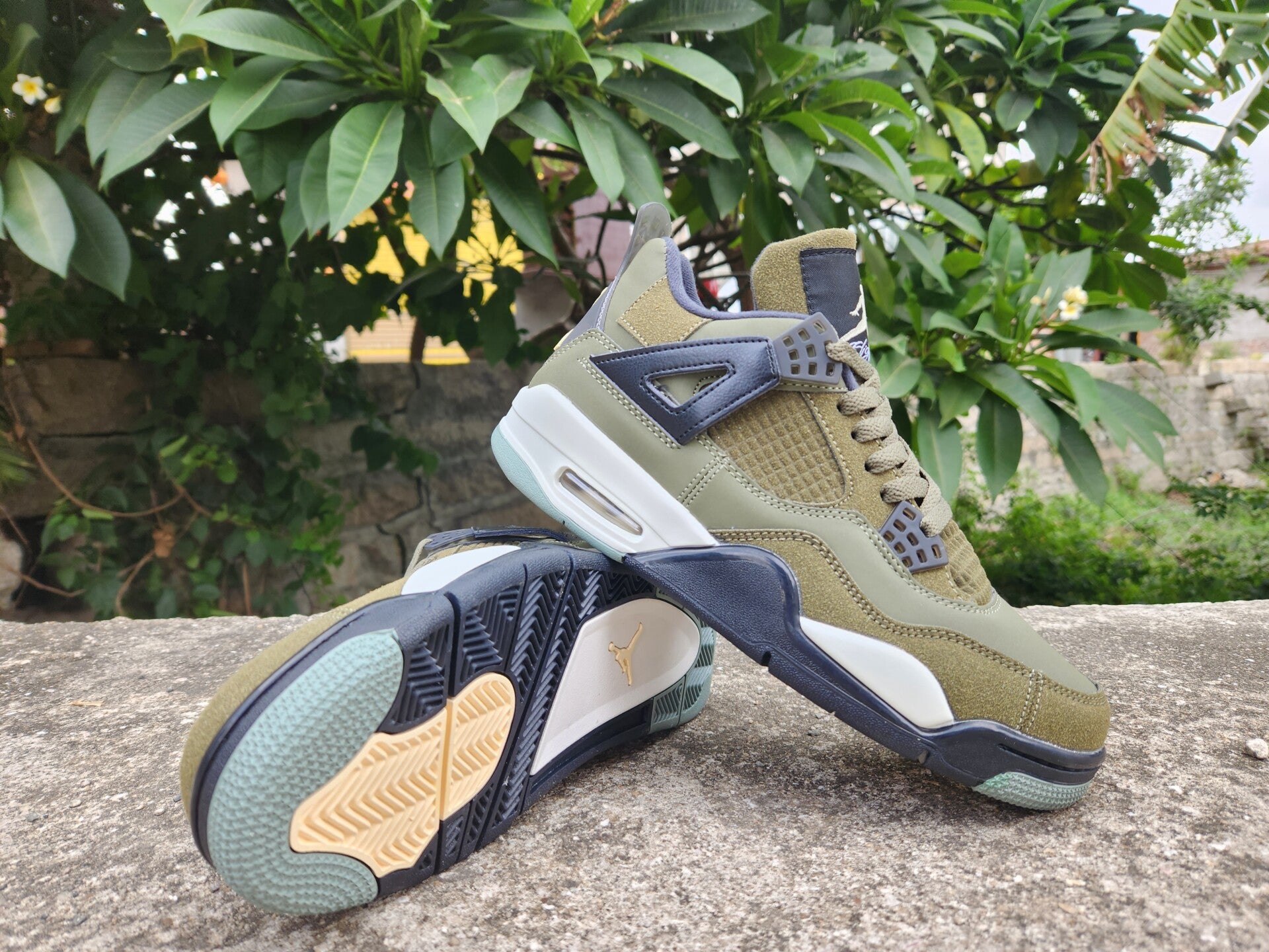 Air Jordan 4