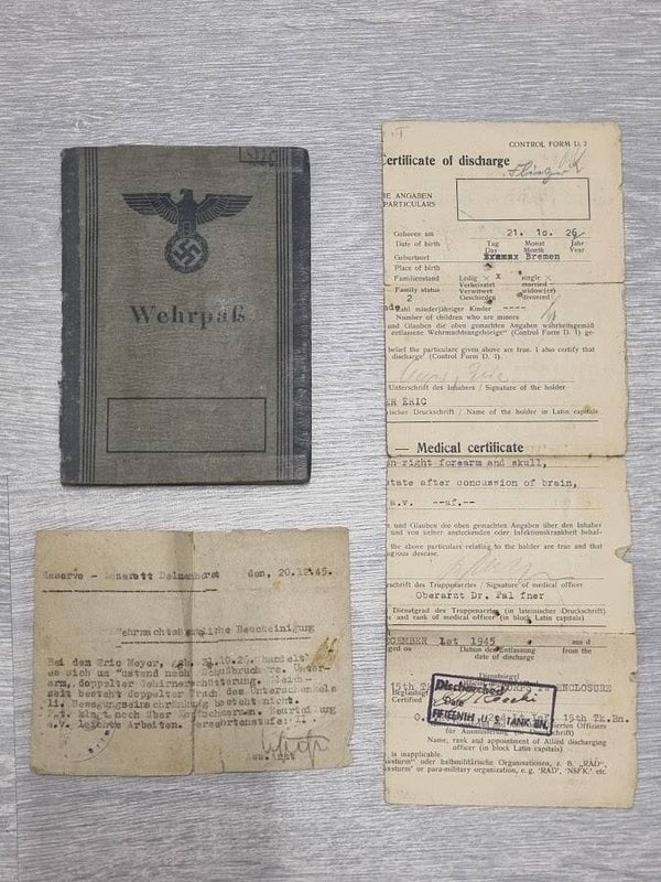 German wehrpass set WIA&POW Eric Meyer