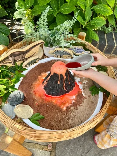 Yellow Door | Play Vulcano - Vulkaan