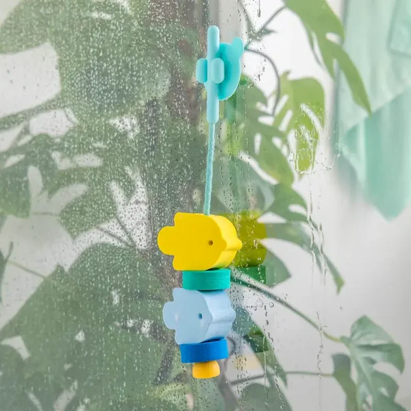 QUUT | Eerste rijgspel moes (in bad) - Beedi fish