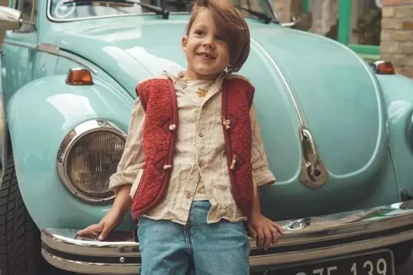 We Are Wovens | Wollen bodywarmer – Flat White Bordeaux